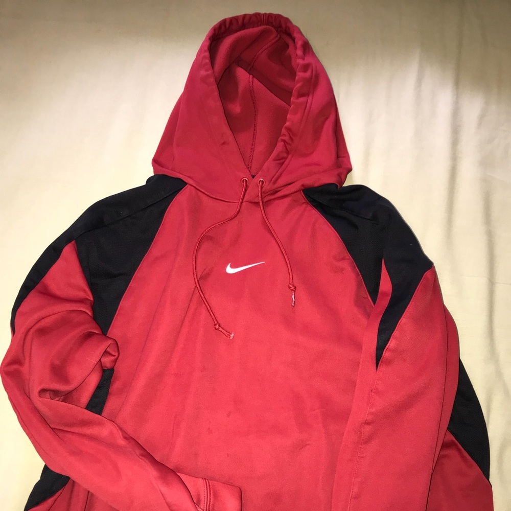 Vintage red nike hoodie 🎈